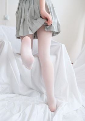 我和两个他_1080在线播放